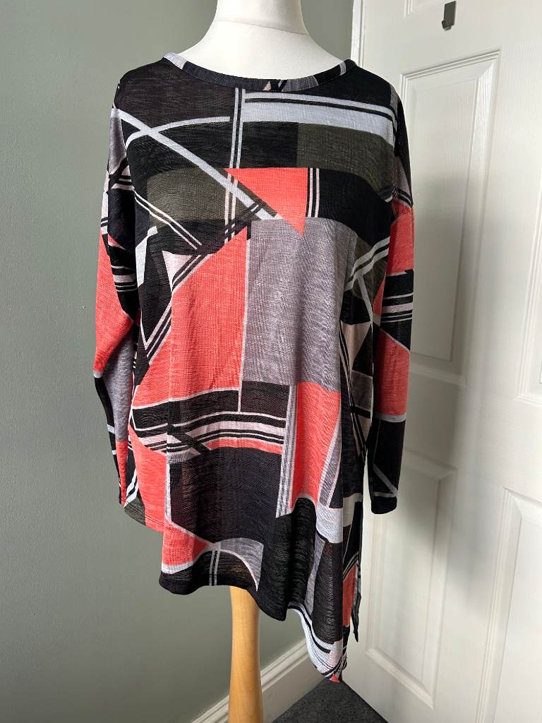 Wallis Abstract Geometric Asymmetric Tunic Top - Size M