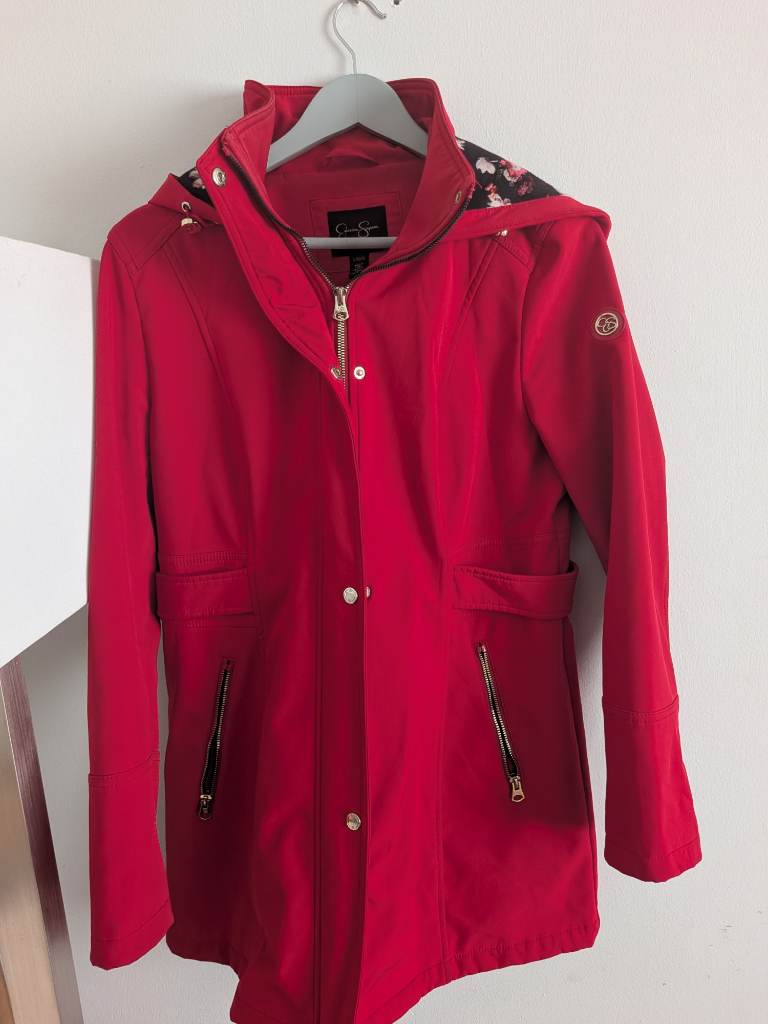 Jessica Simpson vibrant red softshell hooded raincoat Size 14