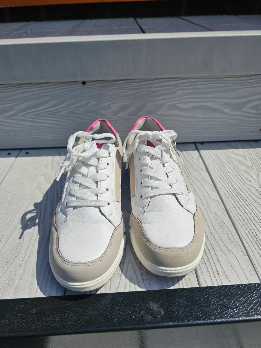 Ladies Fashion trainers, size 4, vgc, white/pink