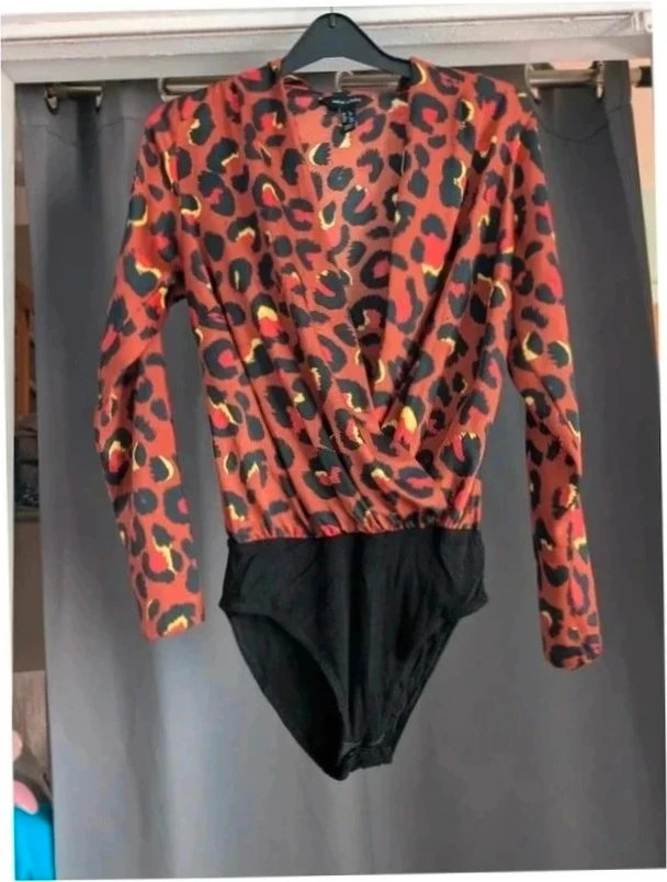 New Look Animal Leopard Print Deep V Neck Bodysuit Size 8 UK 8