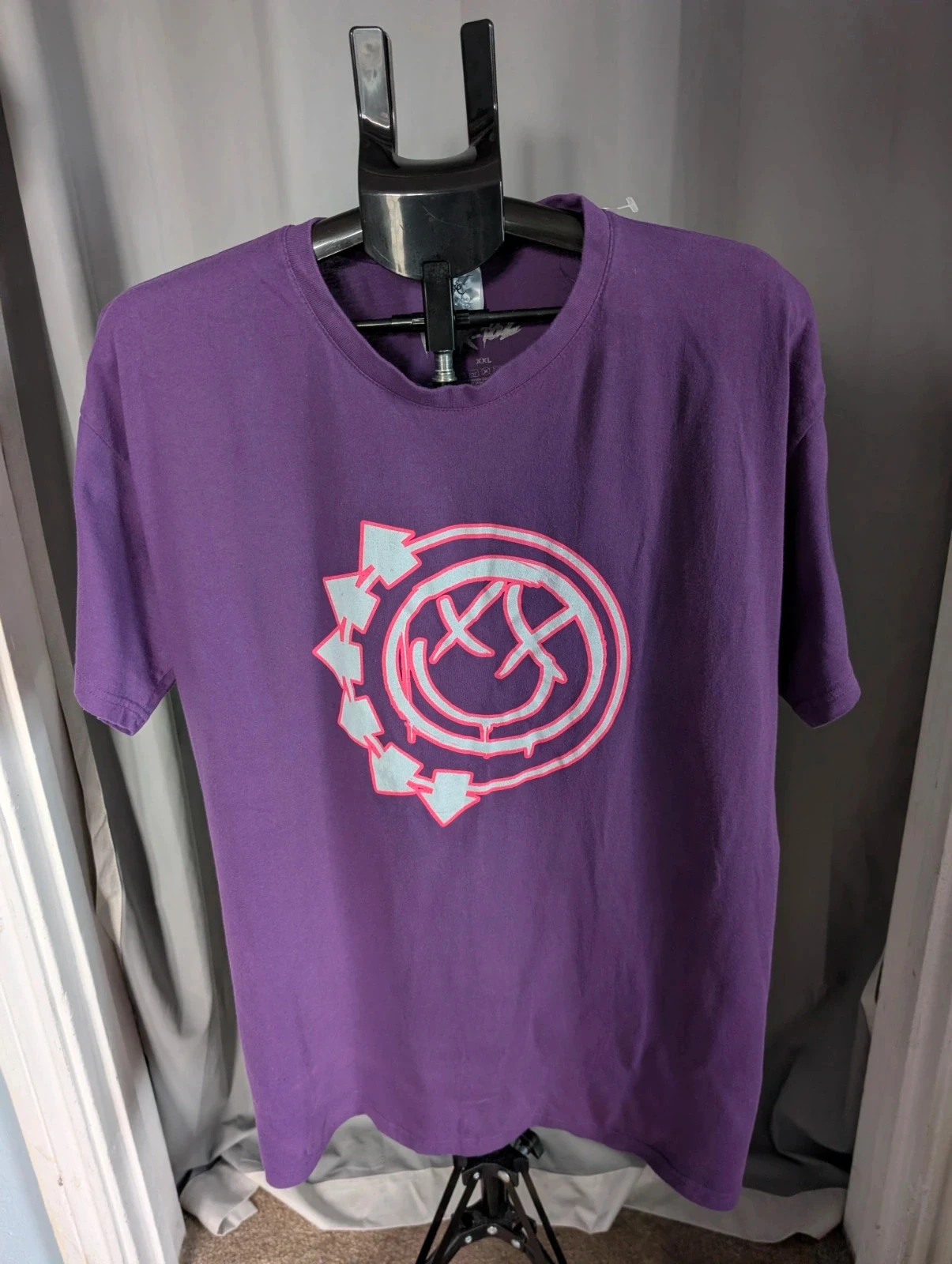 Official Blink-182 Smiley Logo Purple Graphic Band T Shirt Size XXL Plus Size