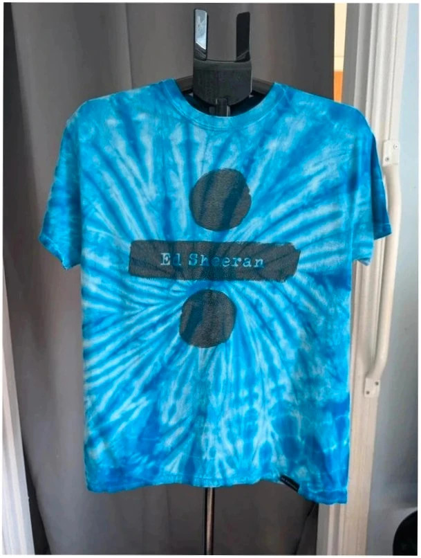Ed Sheeran Divide Tie Dye Graphic T-Shirt Size Medium Colortone Album Merch