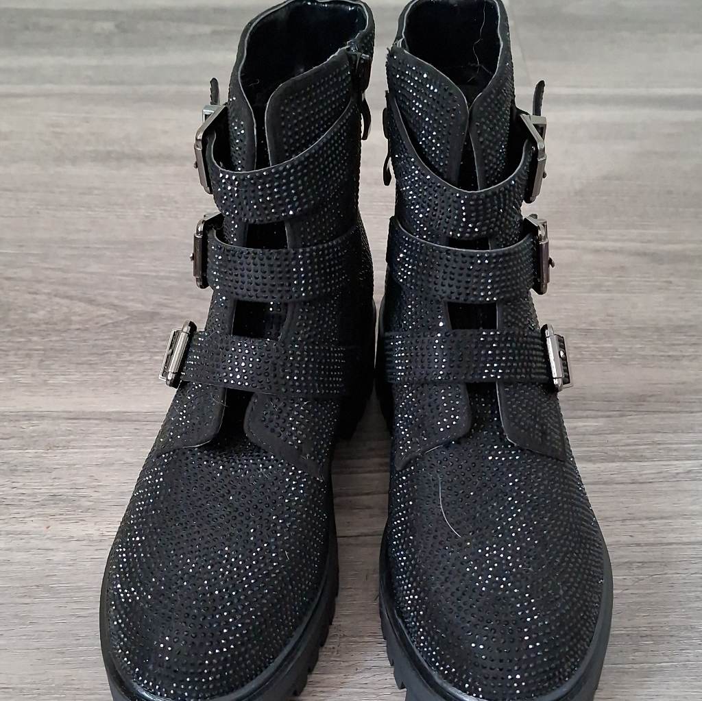 Black sparkle boots