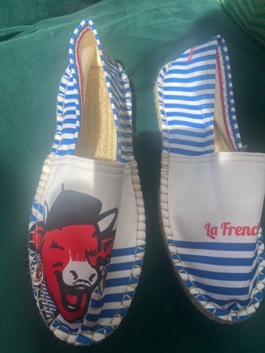 Laughing Cow espadrilles. Le French Vache