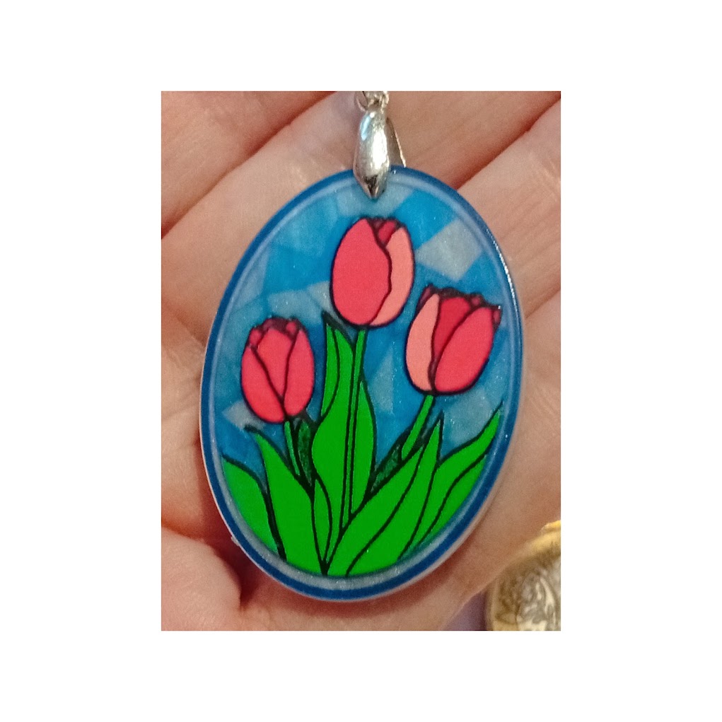 Pretty resin red tulip design necklace / pendant..