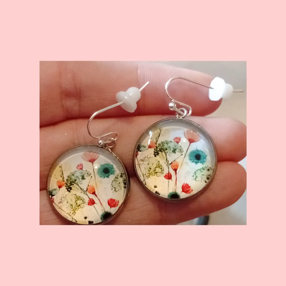 Wild flowers design glass cabochon earrings.