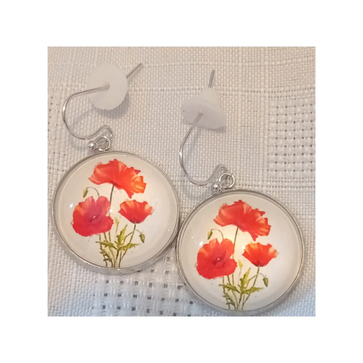 Glass cabochon earrings. Poppy floral design.