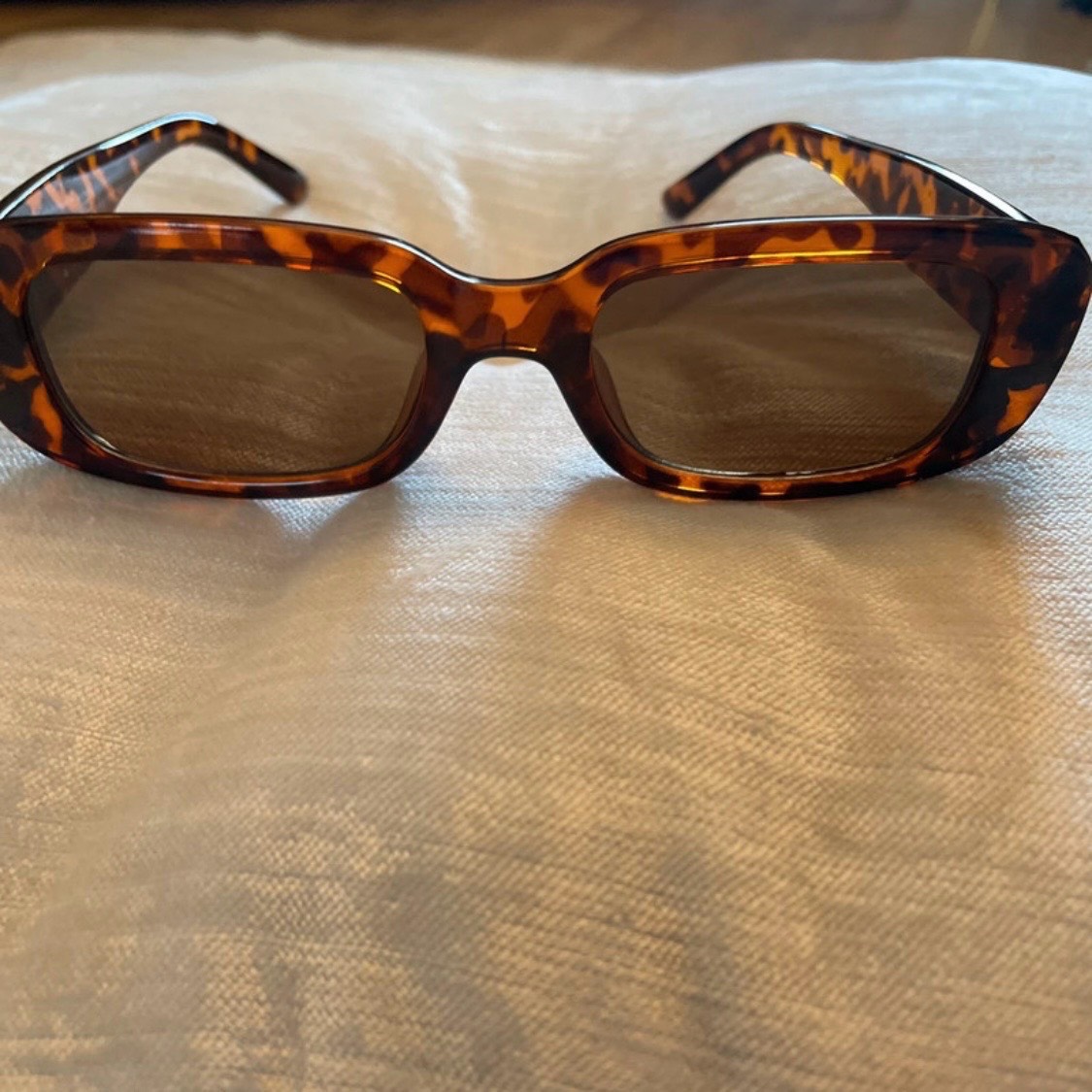 Monki Tortoiseshell Cat Eye Sunglasses Retro Y2K Brown Summer