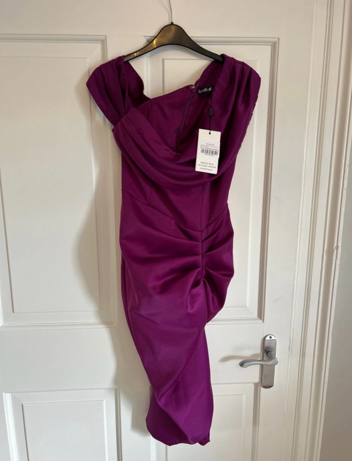 Lavish Alice dress. Size 8. New with tags