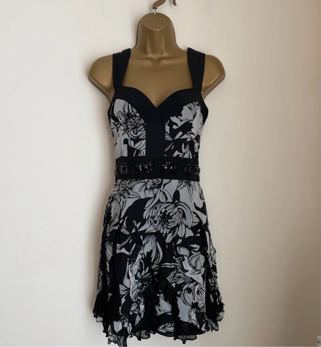 Karen Millen Size UK 12 Dress Black White Floral Silk Mini Embellished Waist