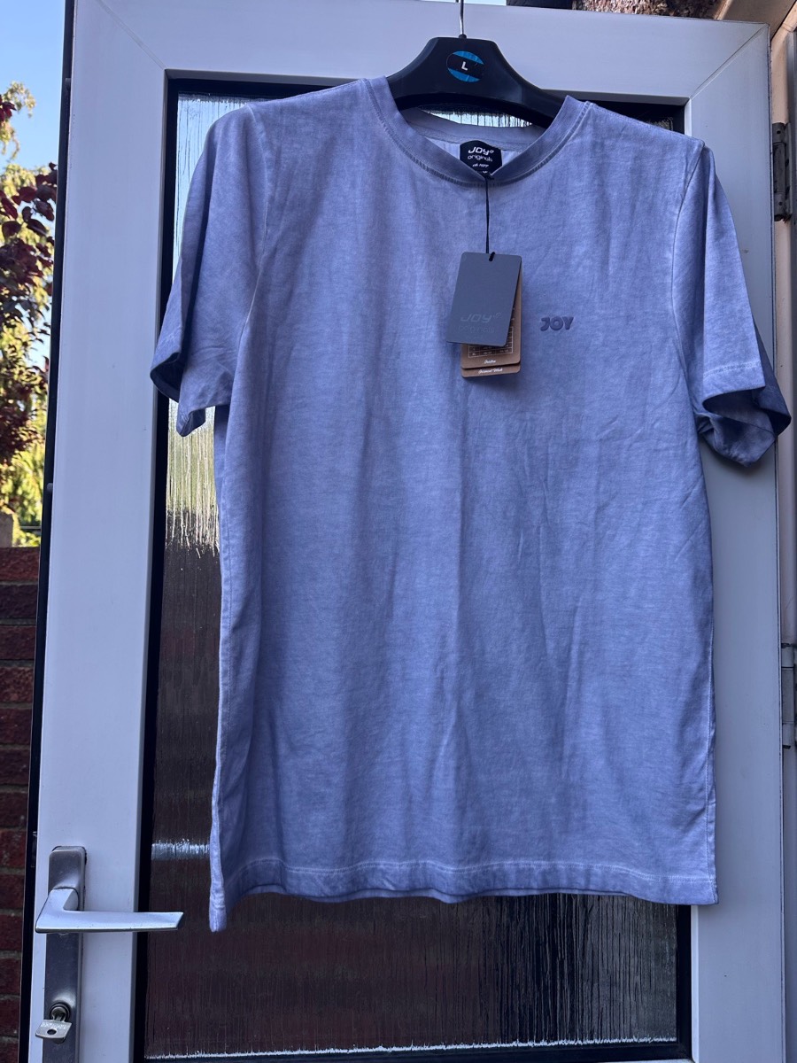 Brand New with Tags JOY Originals Frost Grey Cotton T-Shirt - Size M