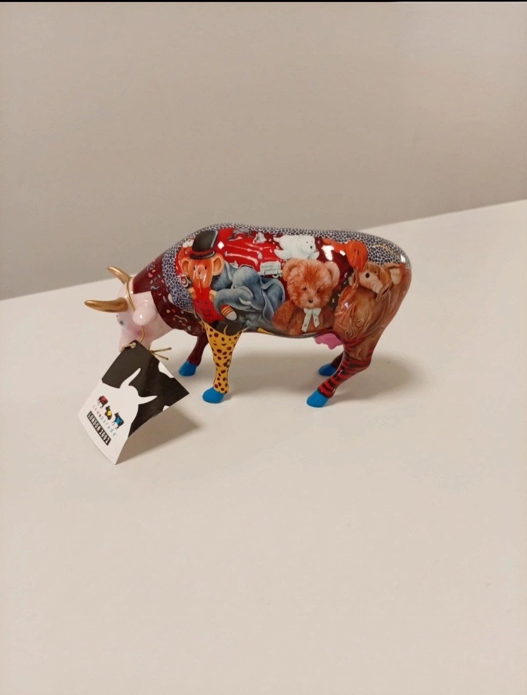 New Boxed CowParade Babe In Toy land 2002 – Hand-Painted Resin Figurine, 6002 Rare & Retired