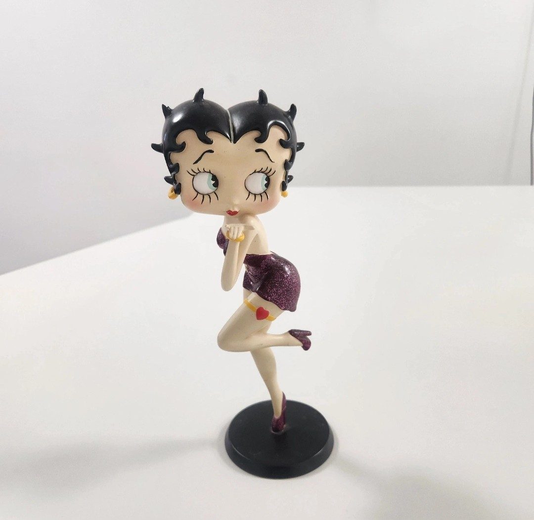 Cosmetic Damage Betty Boop Purple Glitter Dress – “Blowing Kisses” Figurine (AF – As Found)