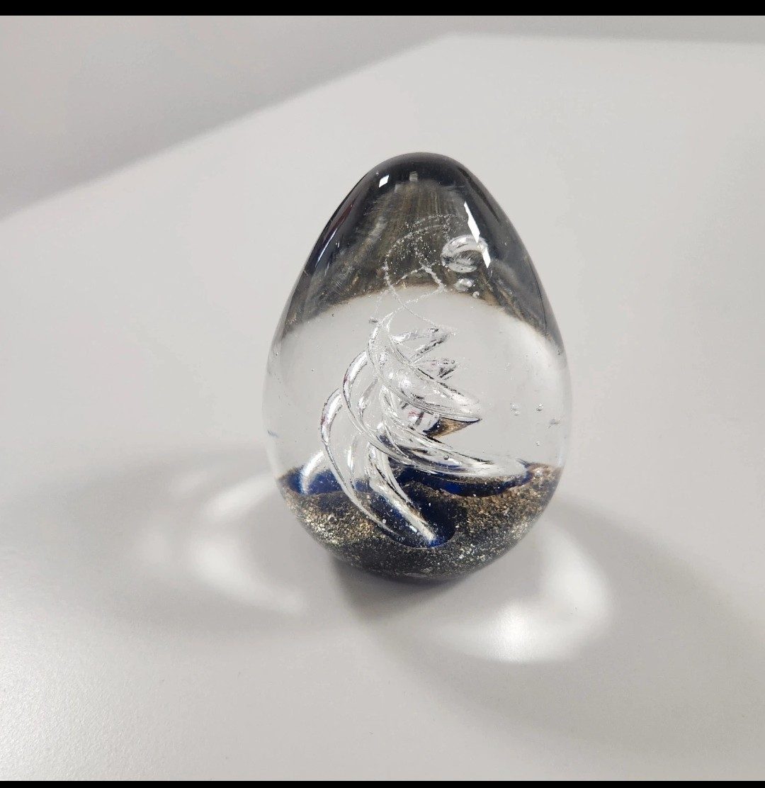 Cosmetic Damage 1990Teardrop Swirl Glass Paperweight