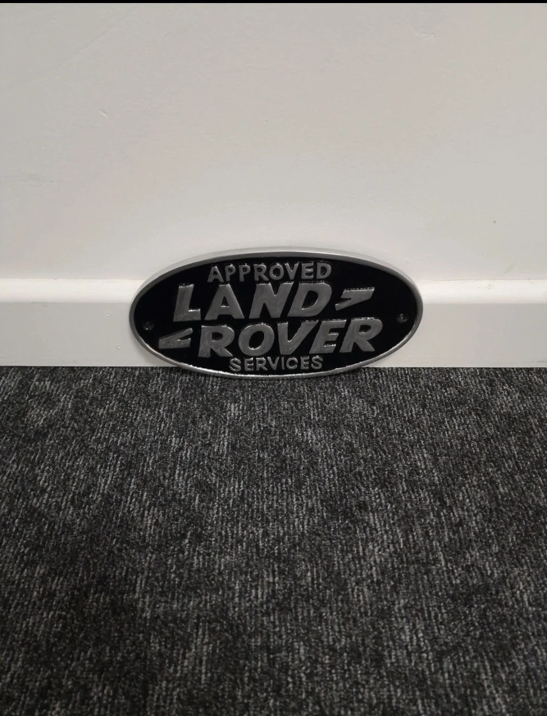 New Reproduction Land Rover Approved Services Wall Sign - Cast Aluminium