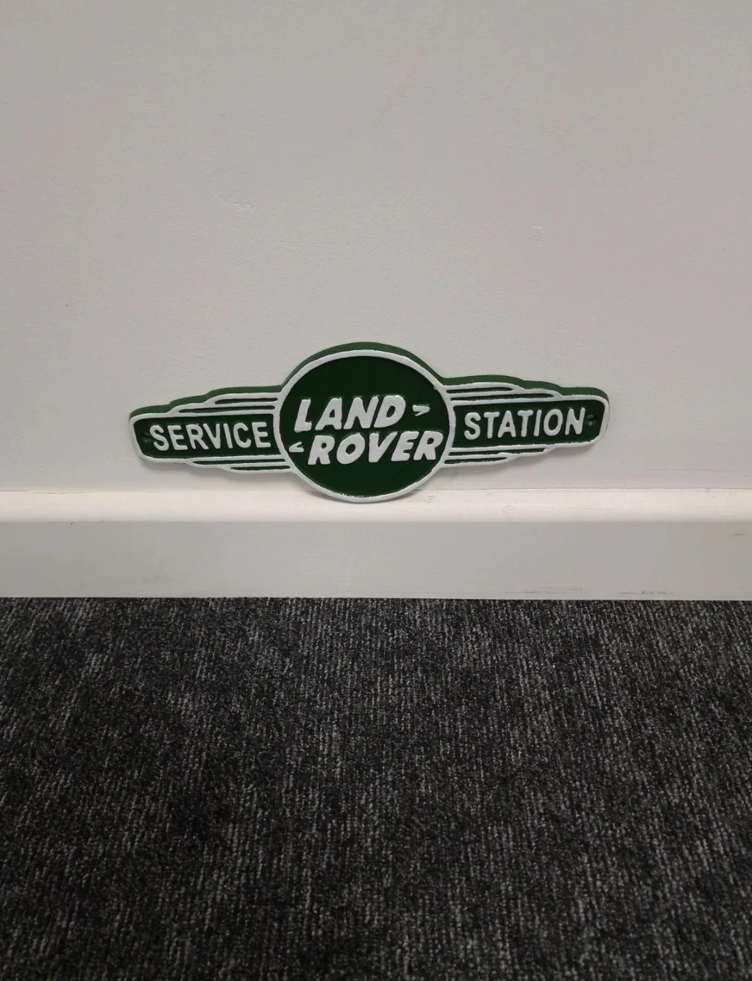 New Reproduction Land Rover Service Station Sign - Cast Aluminium