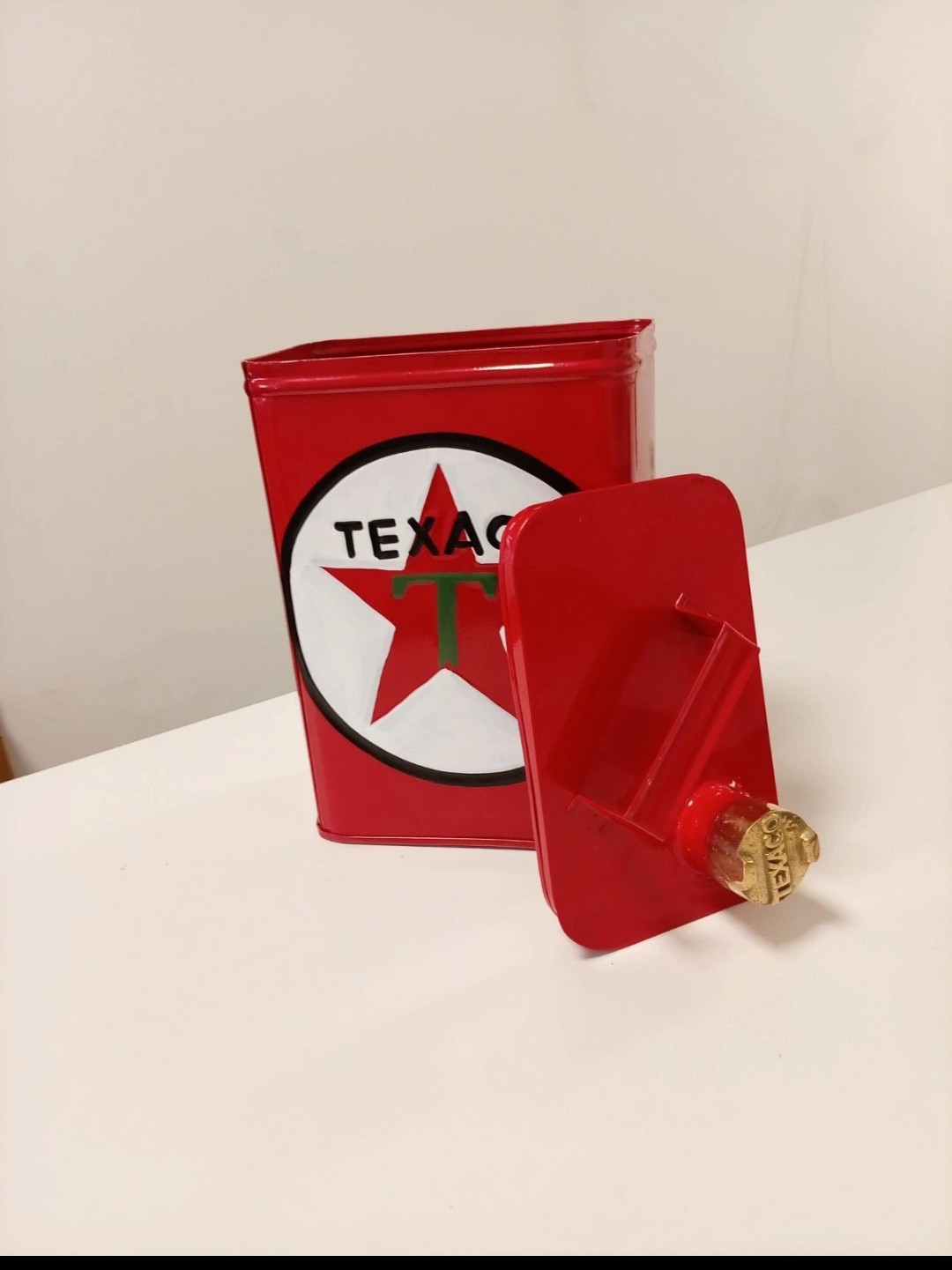 New Reproduction Texaco Square Petrol Can Brass Cap Petrol Can With Storage