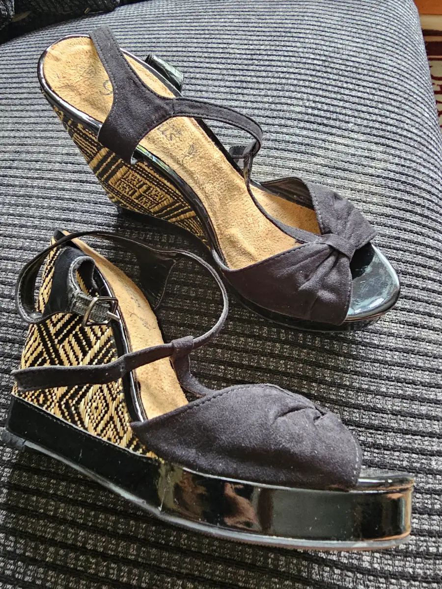 Black & Patterned New Look Wedge Sandals – Size 6
