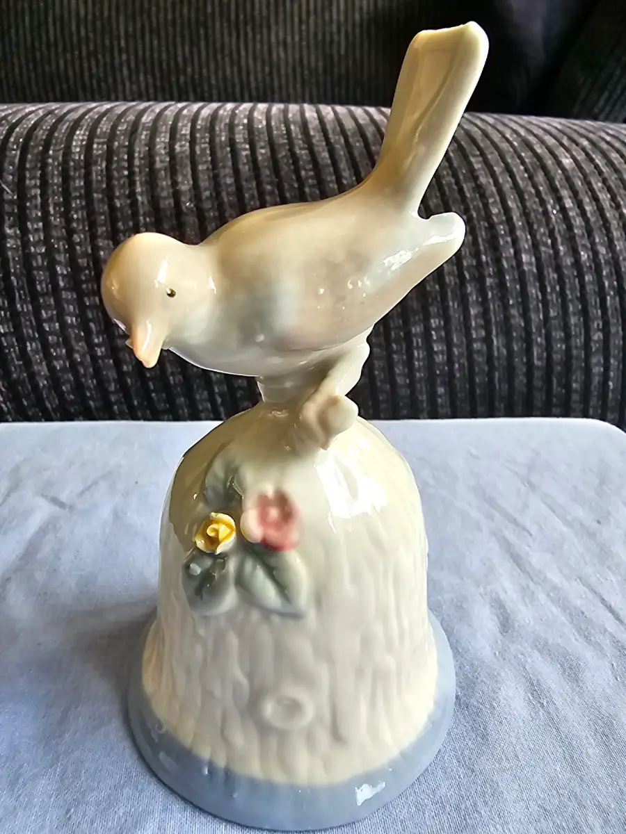 Vintage‑Style Ceramic Bird Tree Trunk Floral Detail Bell Cottagecore