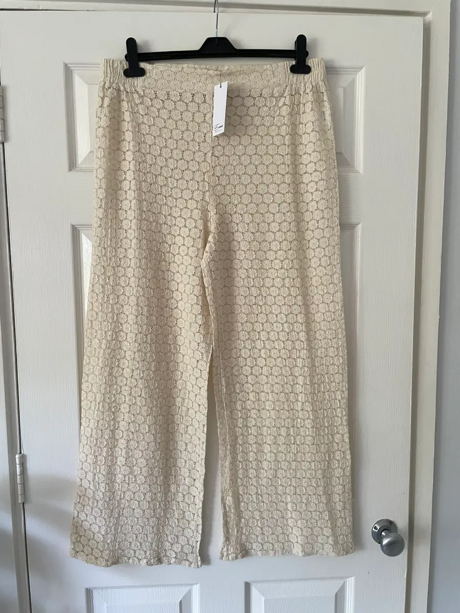 NEW Esmee Cream Wide Leg Crochet Floral Trousers Elasticated Waist, Size 14