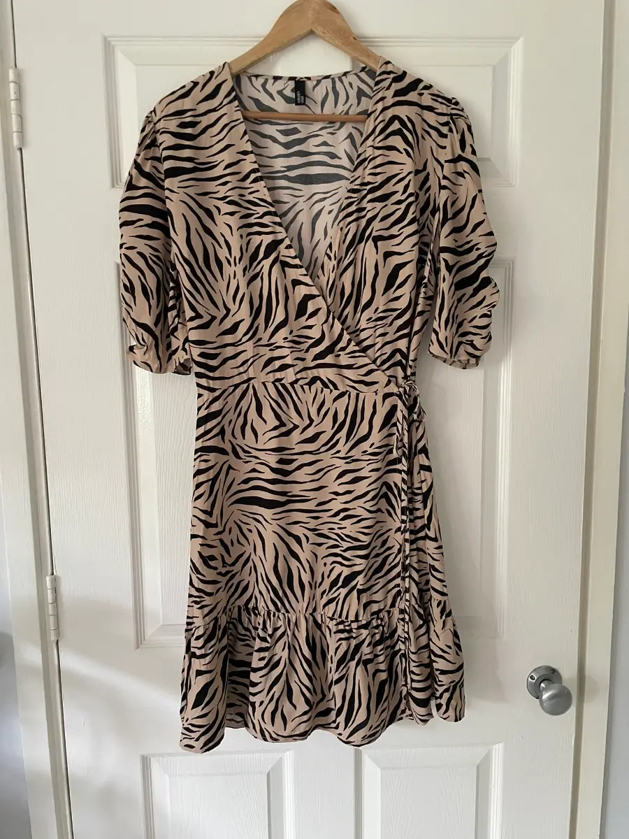Nobody's Child Cream Zebra Print Short Sleeve Mini Wrap Dress, Size 14