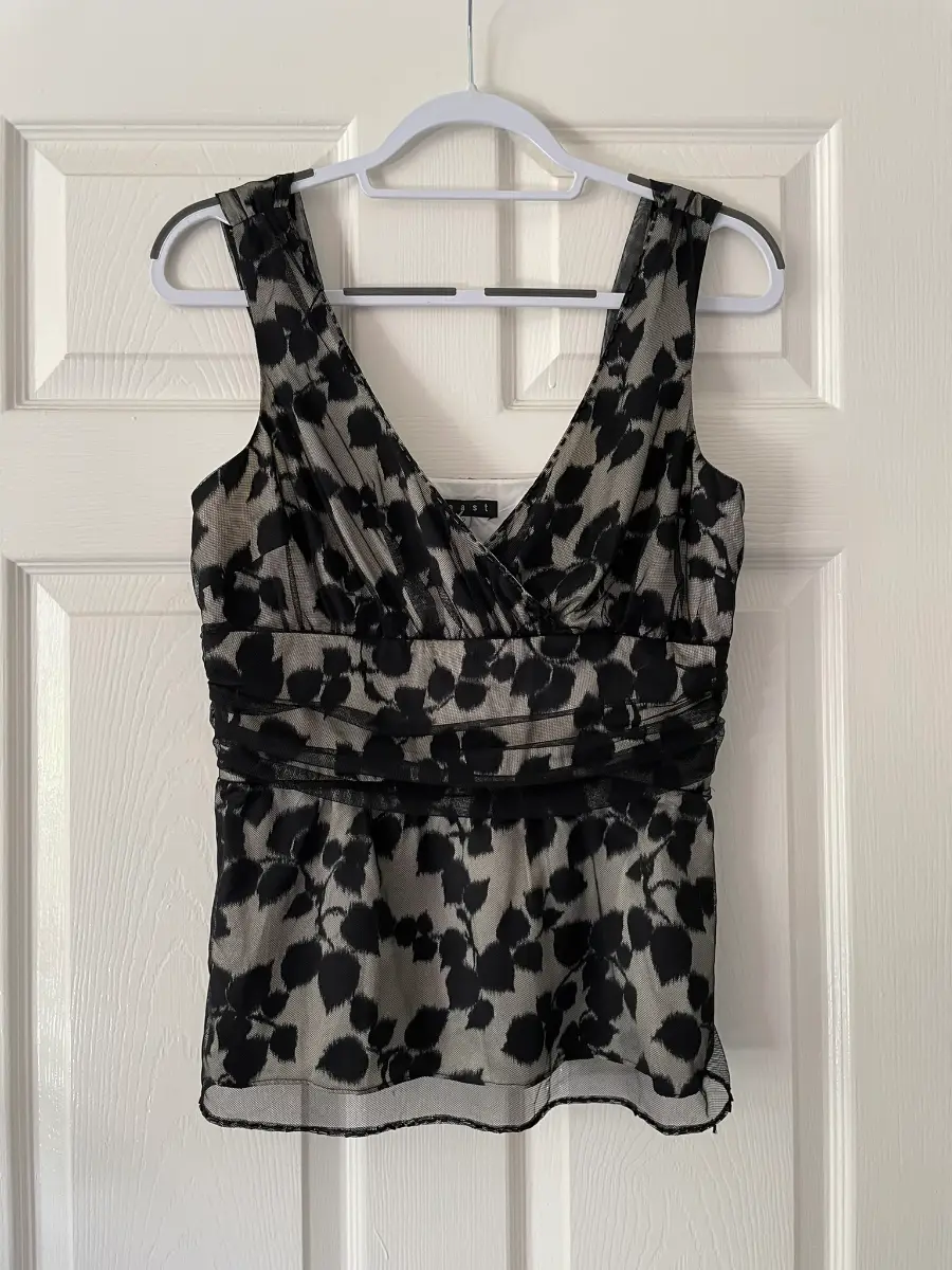 Y2K Coast Black & Cream Lace Mesh V Neck Top, 100% Silk, Lined Size 12