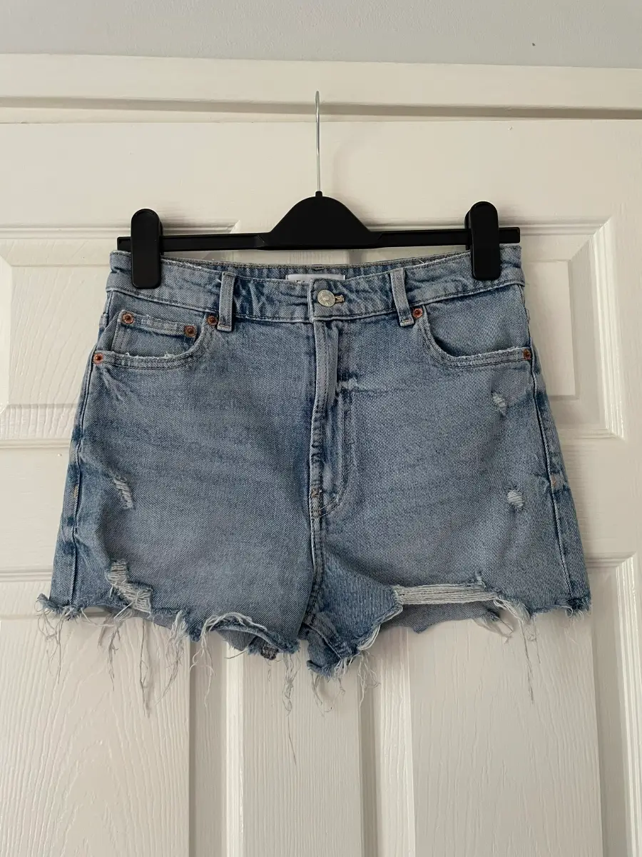 Zara Blue Denim Distressed Shorts, Pockets, Cotton Blend, Size 10