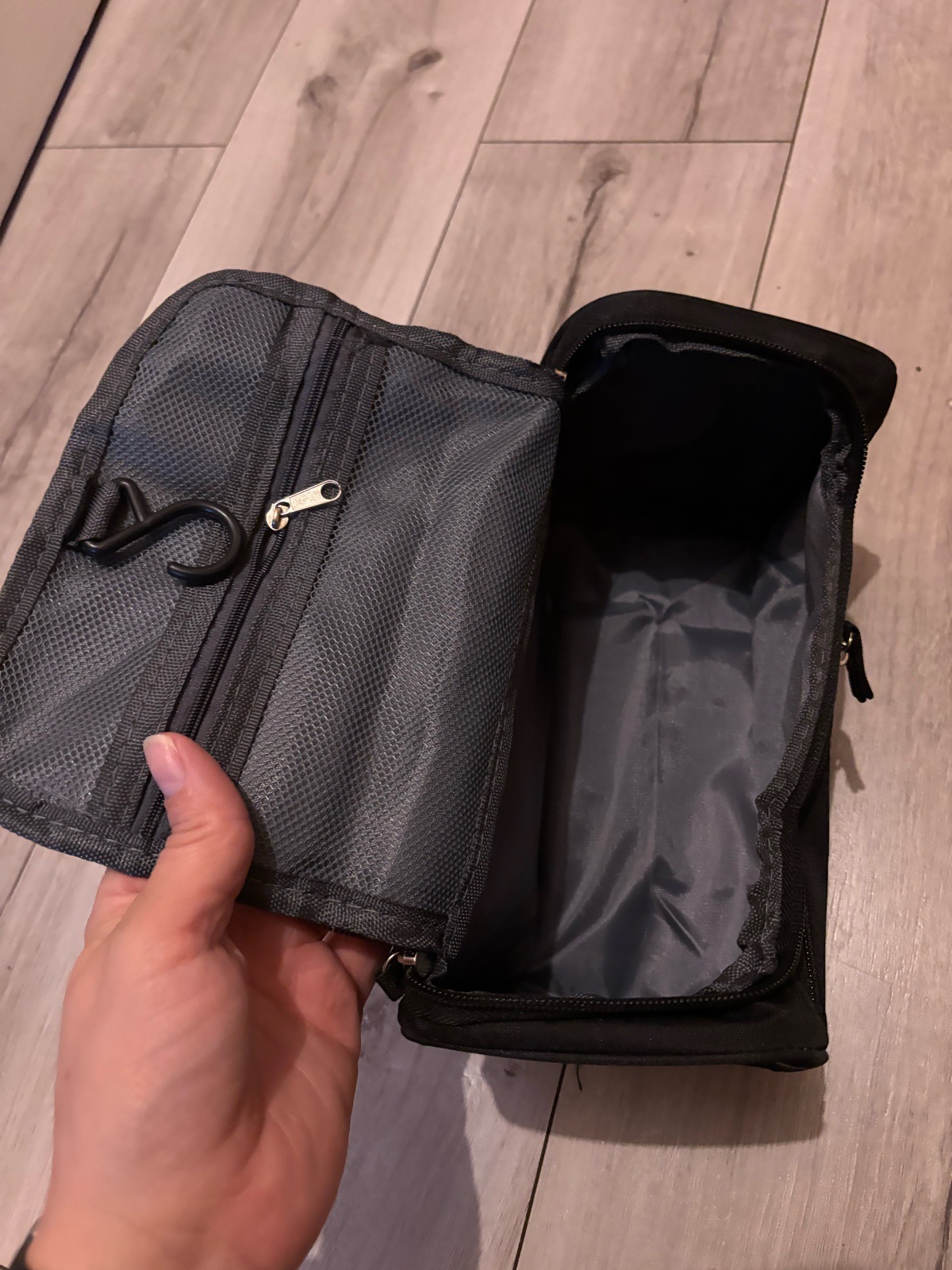 Mens toiletries bag