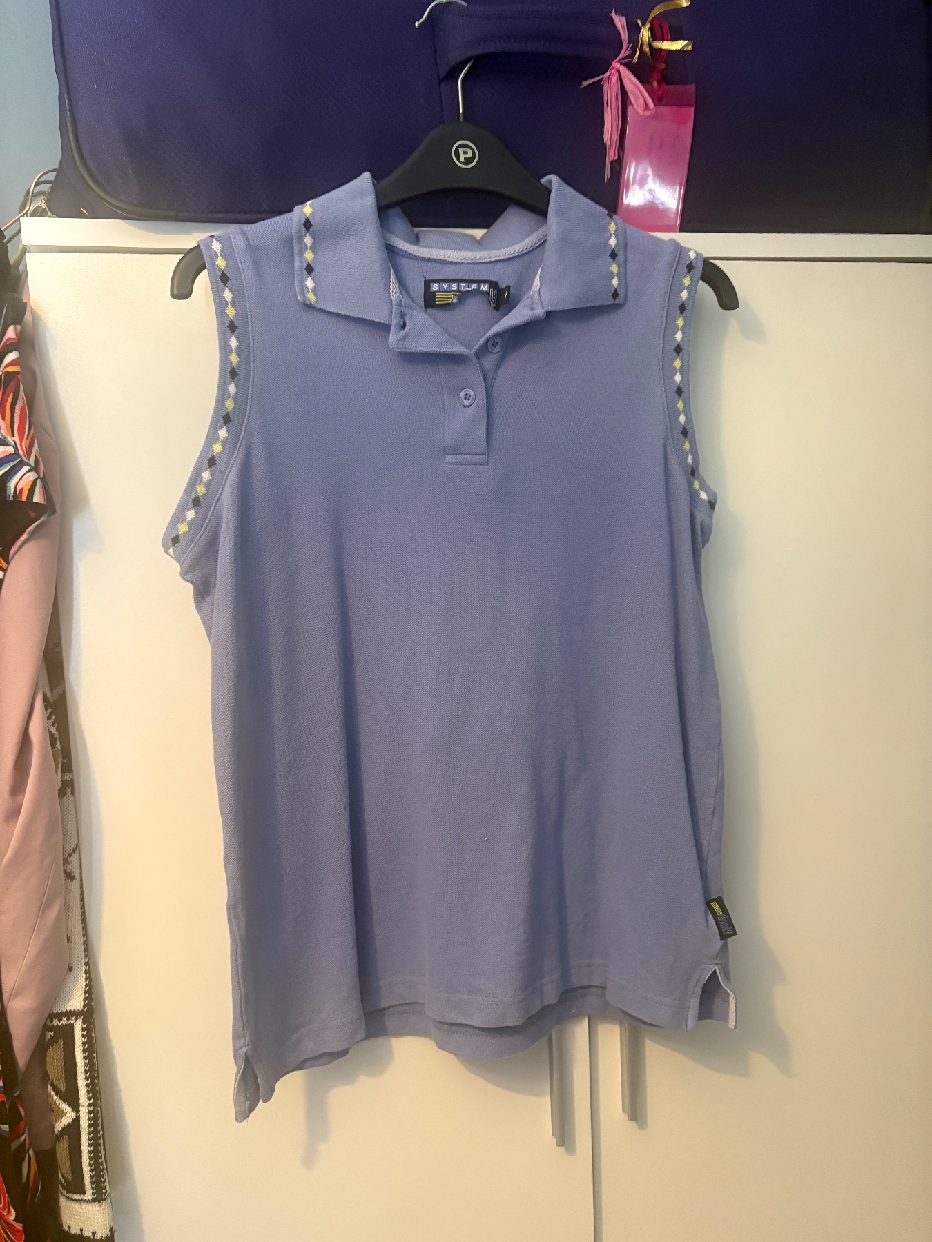 Women’s size 14 shortsleeved top