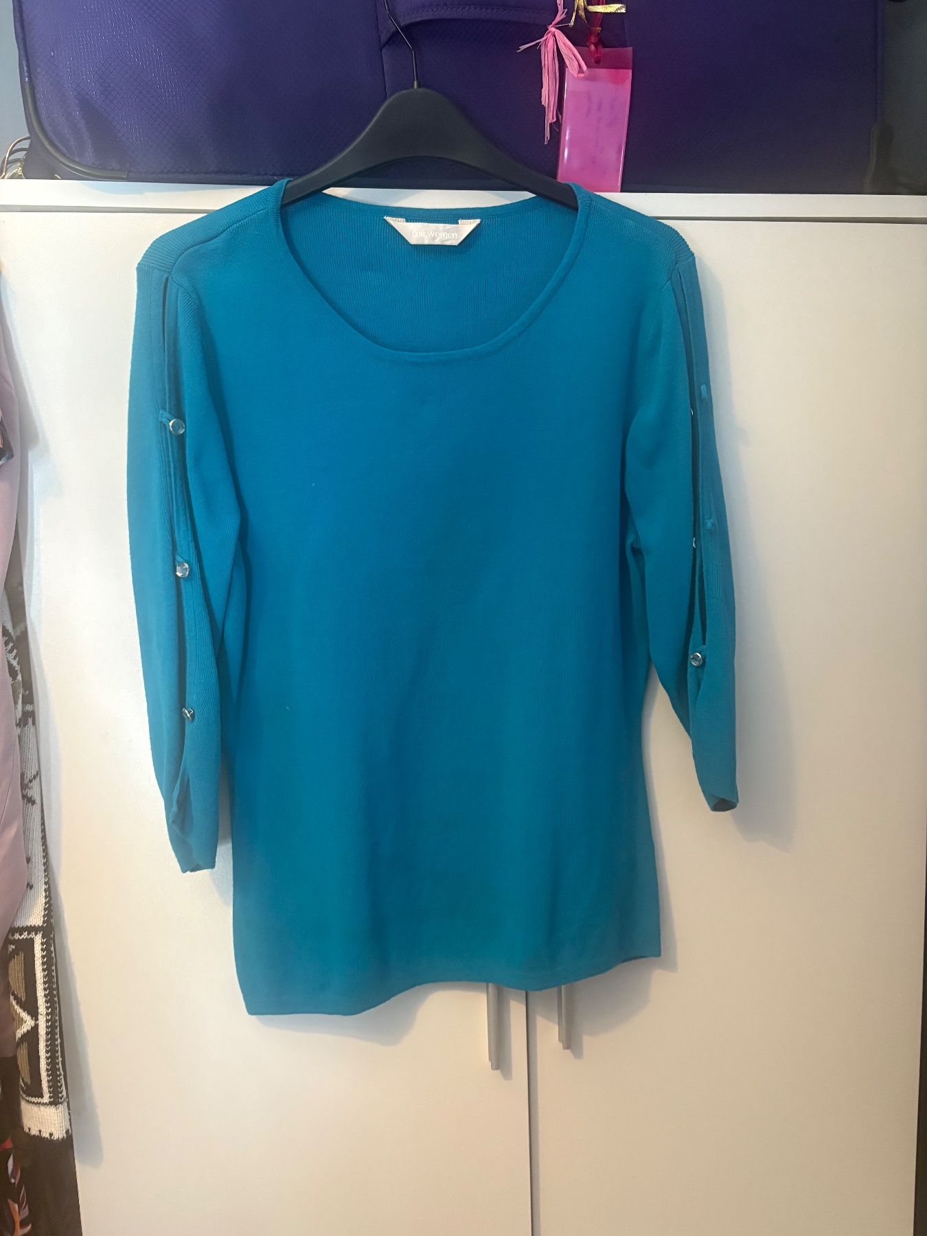 Women’s size 16 going out top