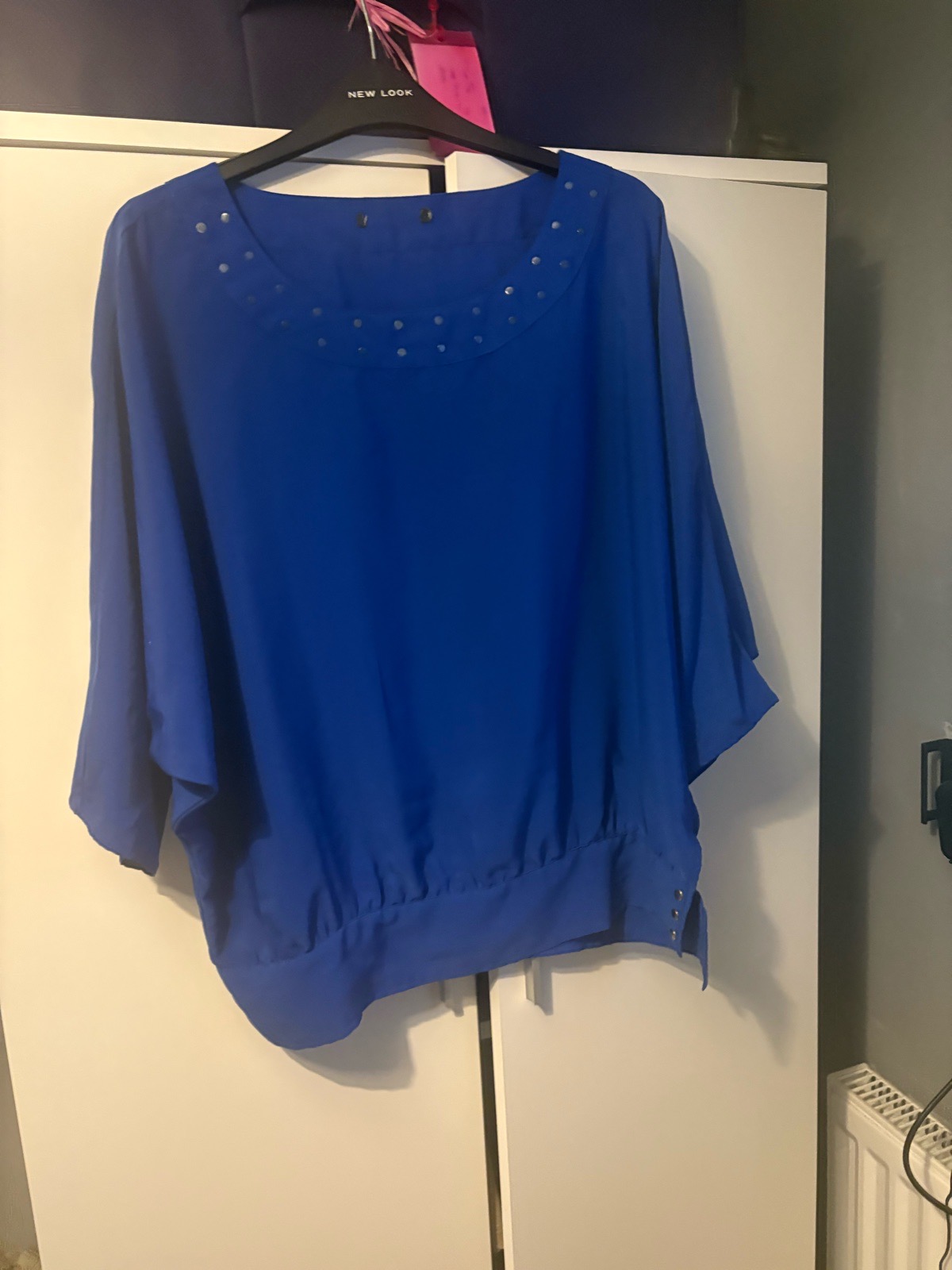 Women’s size 12 going out top