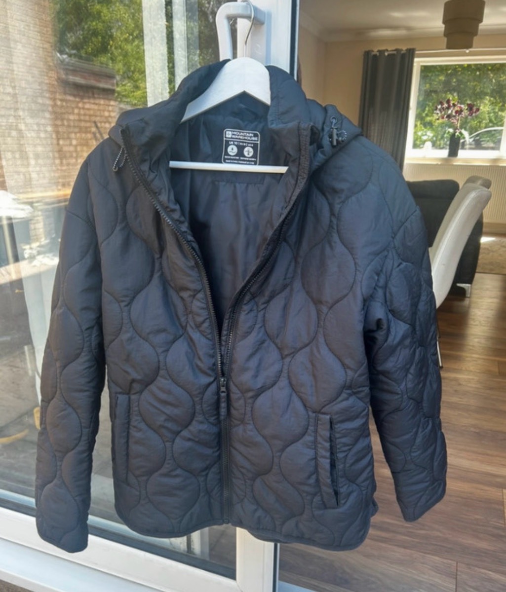 Mountain Warehouse Black Hooded Puffer Jacket - Women's UK 10 - Lightweight - Excellent Condition