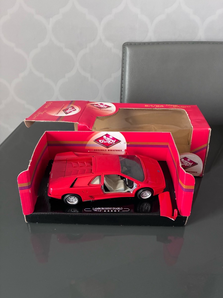 Vintage Guiloy Lamborghini Diablo 1:24 Die-Cast Car (Boxed) Broken Door