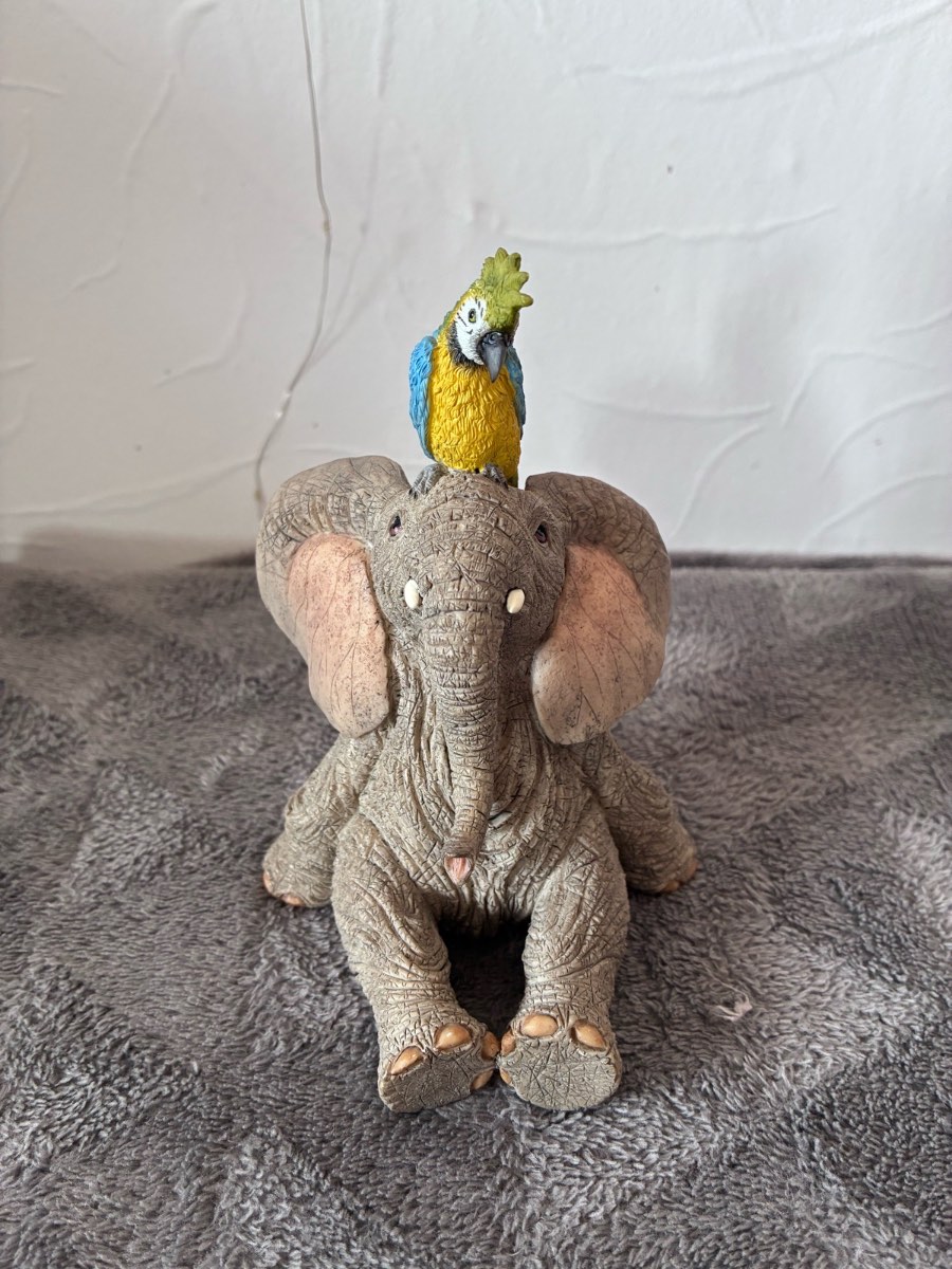 Vintage Tuskers Elephant Figurine "Sophie & Sydney" with Parrot by Barry Price
