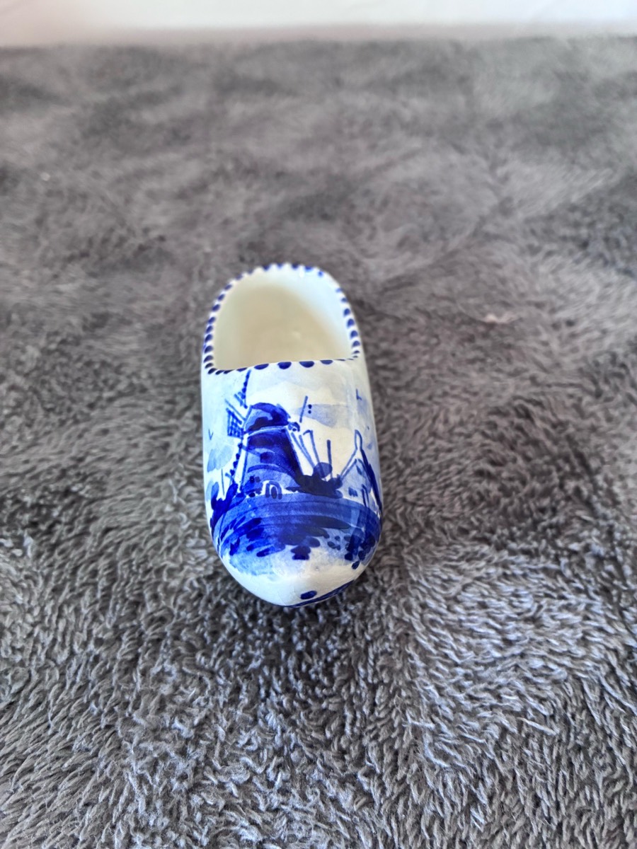 Vintage Delft Blue Ceramic Clog Shoe Figurine / Ashtray – Hand Painted Holland Windmill