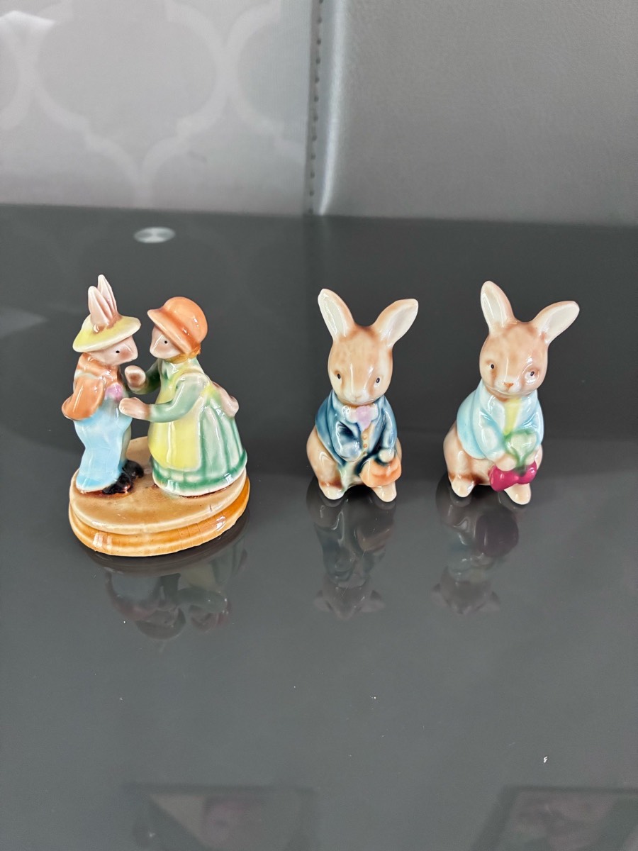 Vintage Albert Kessler Porcelain Bunny Figurine Set