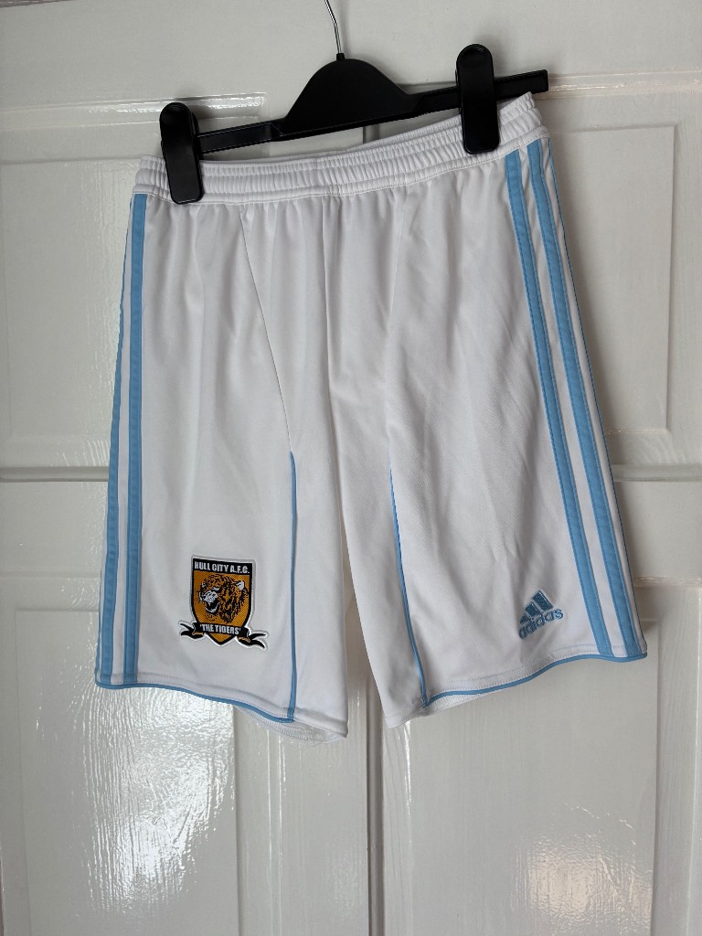 Adidas Hull City A.F.C. shortsSeason 2011/12 Size 2XS