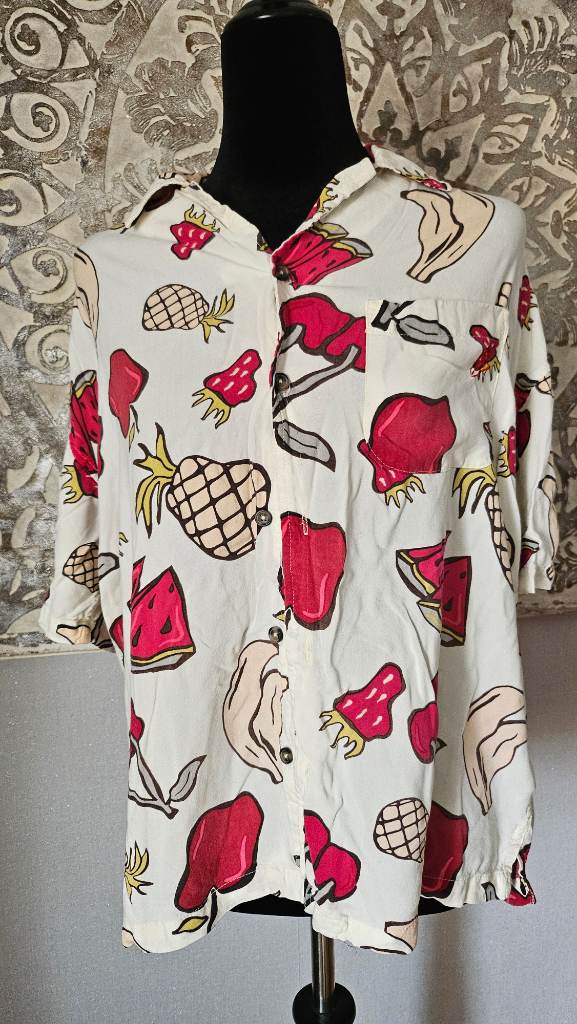 Urban Outfitters Ecru Friuit Print Shirt size S