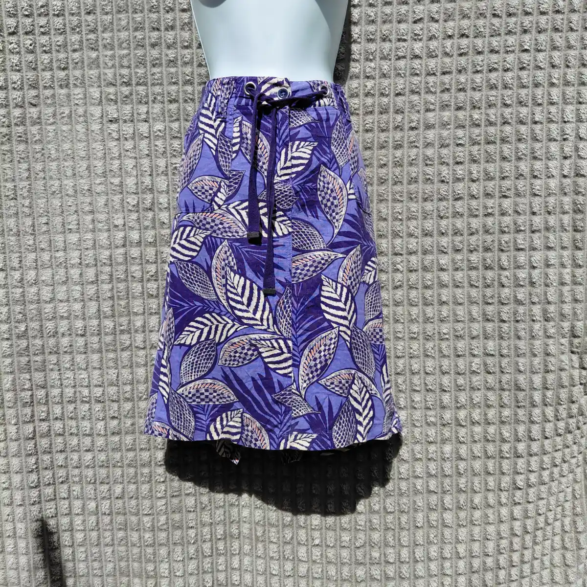 MAINE New England Linen‑Blend Skirt with Eyelet Detail– Size 10
