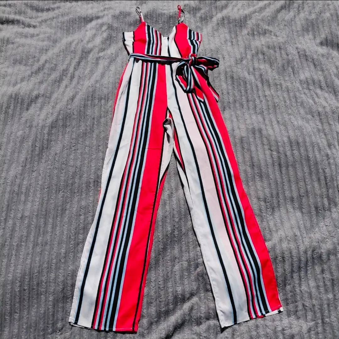 QUIZ Striped Belted Jumpsuit – Size 6 – Wide Leg with Side Splits