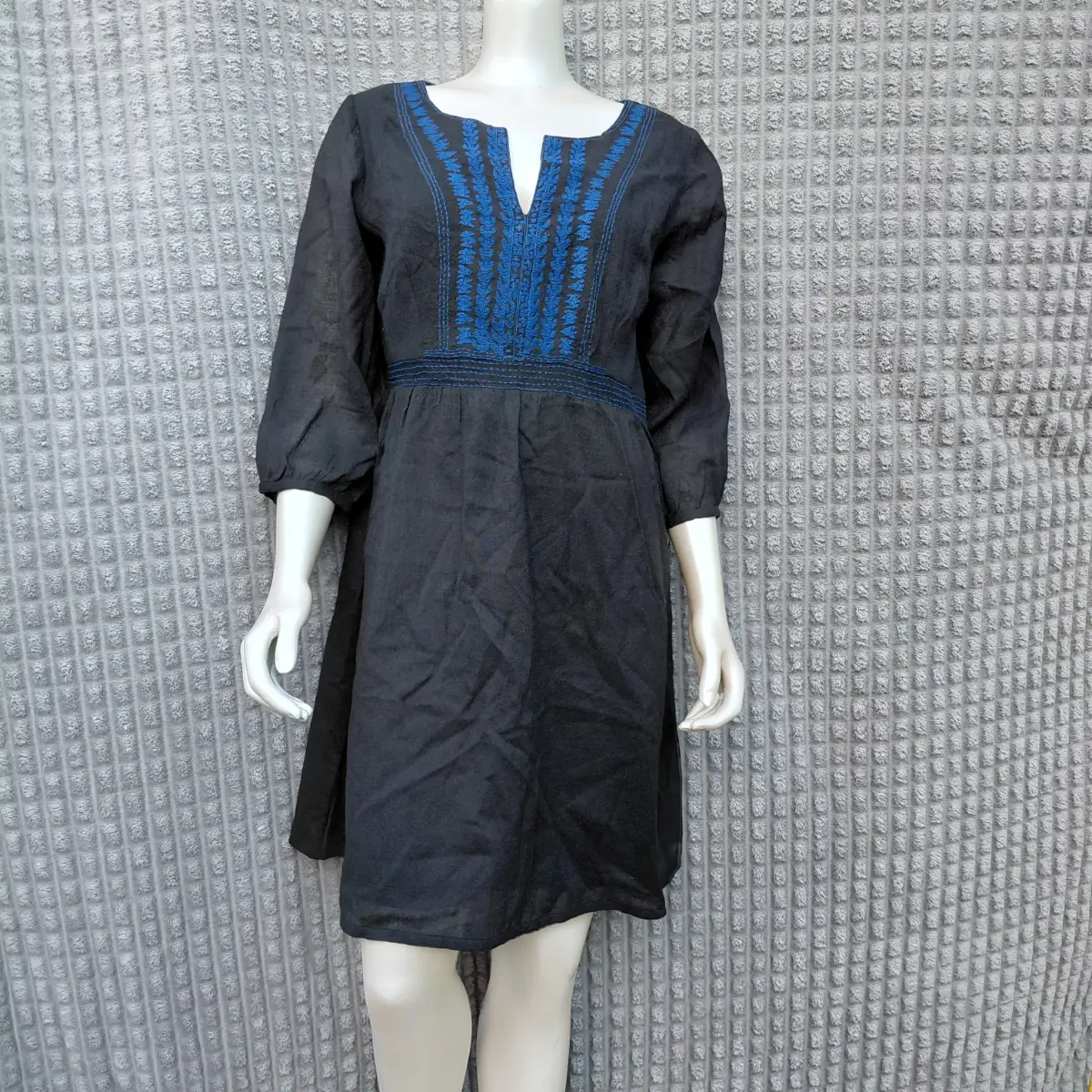 Toast 100% Wool Embroidered Dress – Size 14