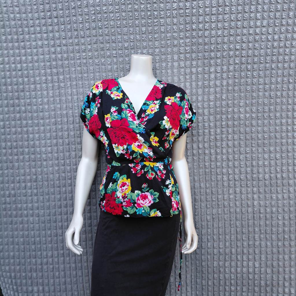 Dorothy Perkins Floral Wrap Blouse – Size 14