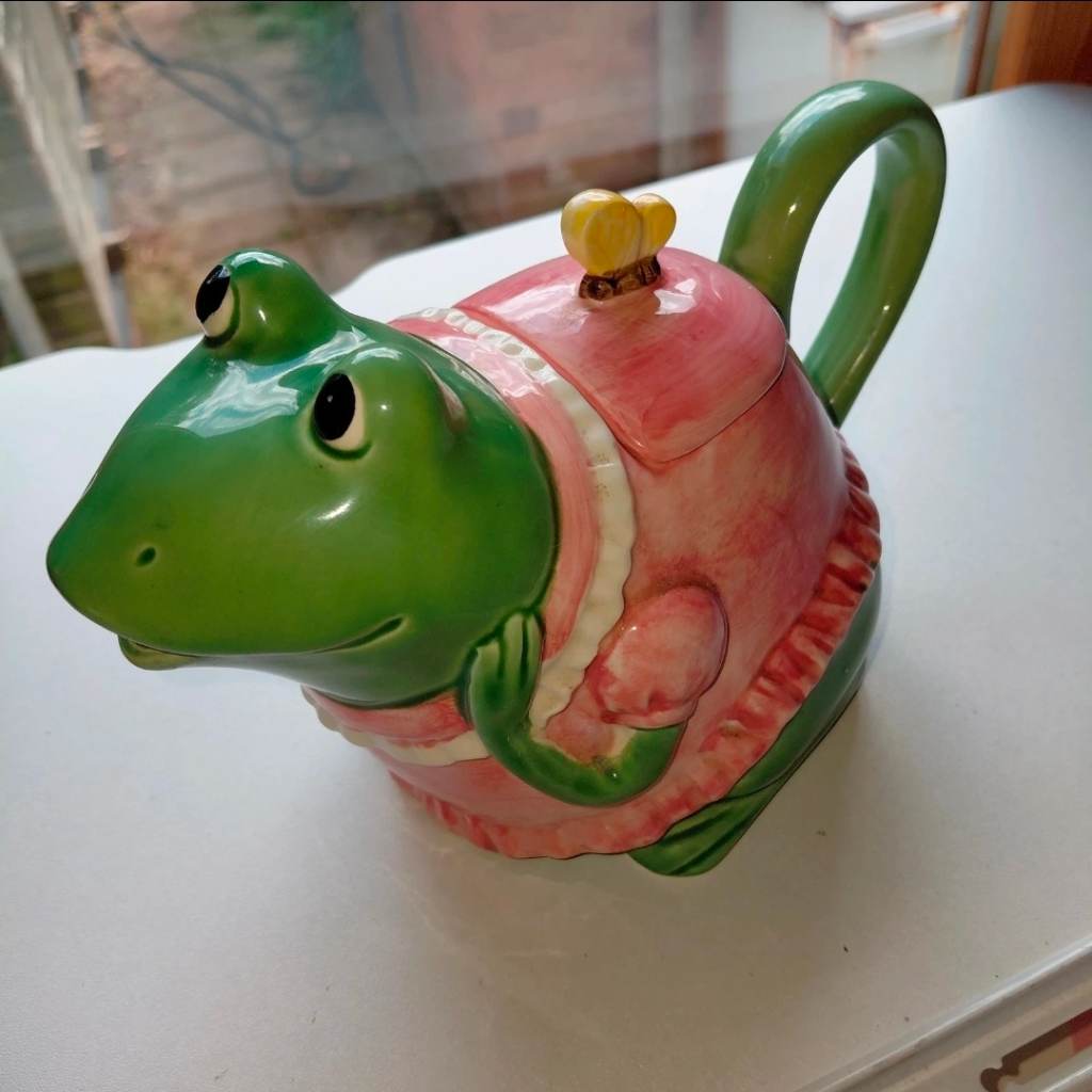 Mary Ann Baker Frog Teapot – Otagiri Japan – Cottagecore Display Piece