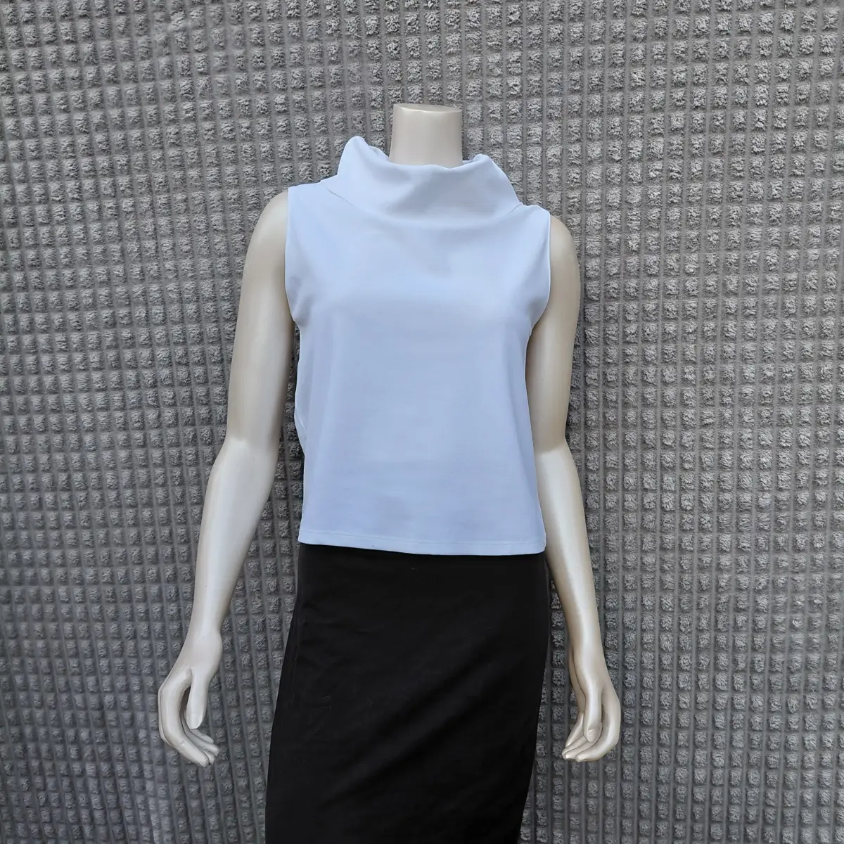 Zara white cowl‑neck sleeveless top – Size S
