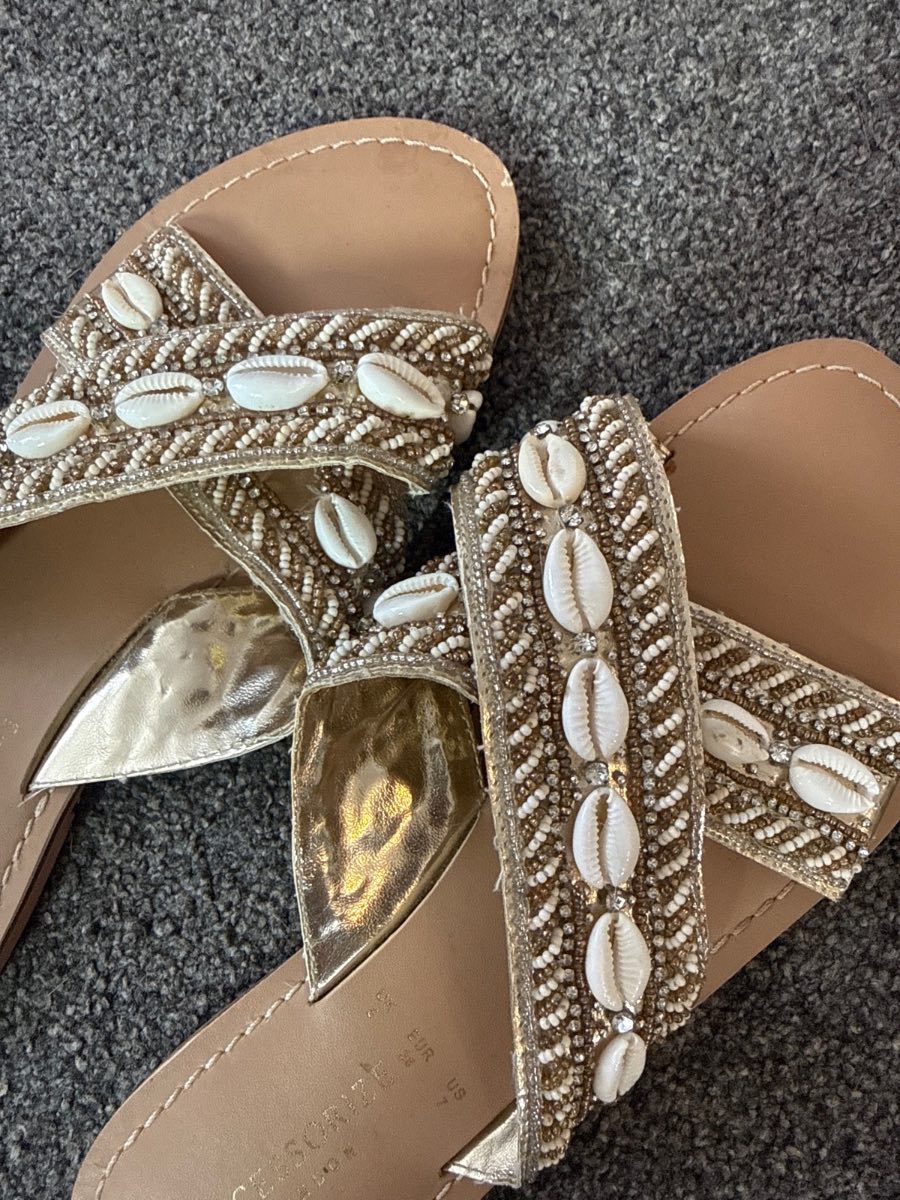 Woman's sandals