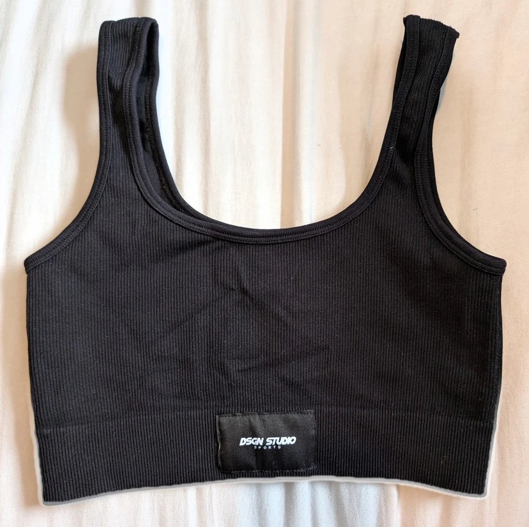 Boohoo DSGN Studio Sports Cropped Sports Gym Vest Top - Small