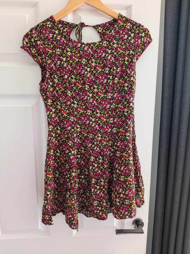 Kimchi Blue Floral Backless Mini Summer Dress - Size 2 (US)