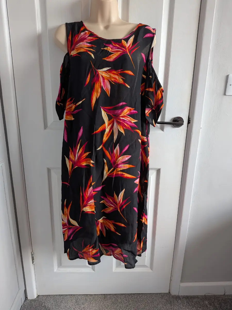 The Collection by Debenhams Plus Size Black with Vibrant Flowers Cold Shoulder Dress - Size 18