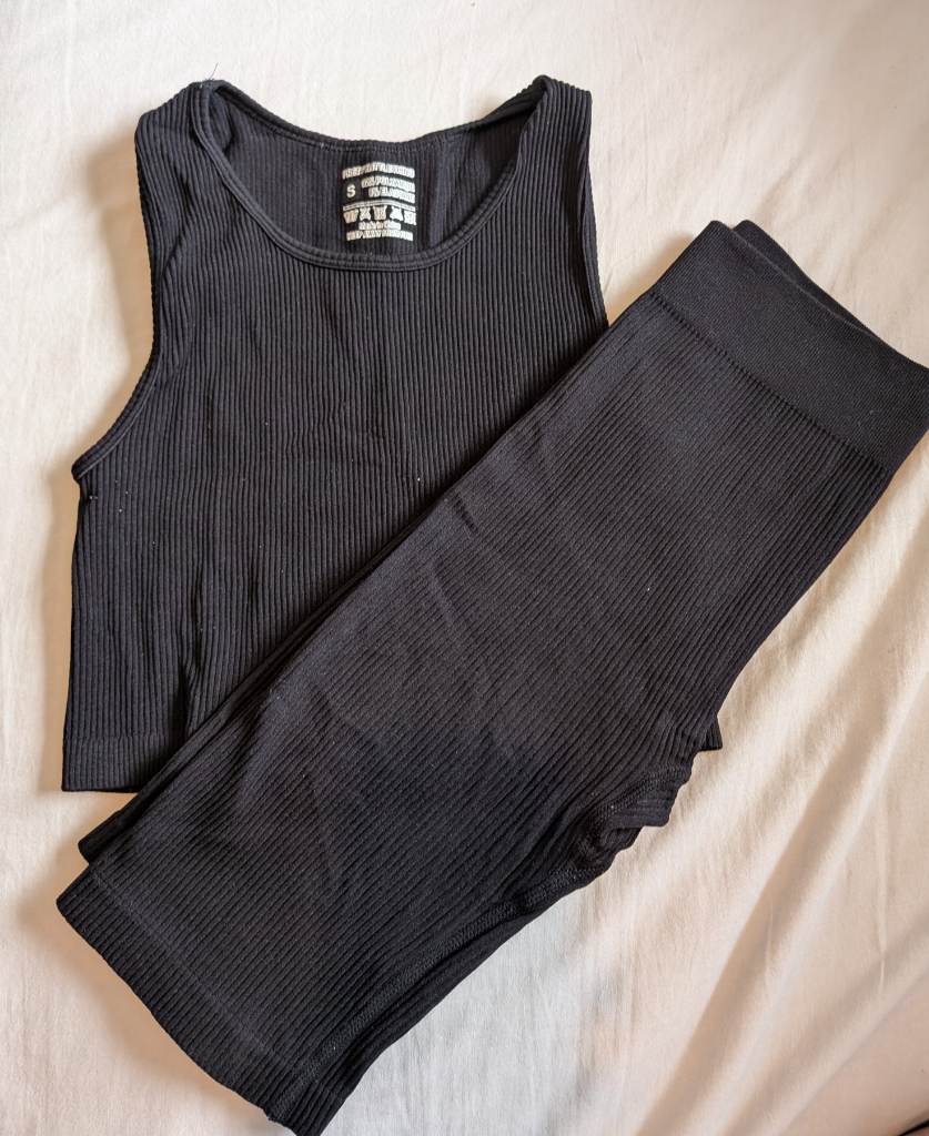 Pretty Little Thing Black Ribbed Cropped Top and Shorts Set - Size Small
