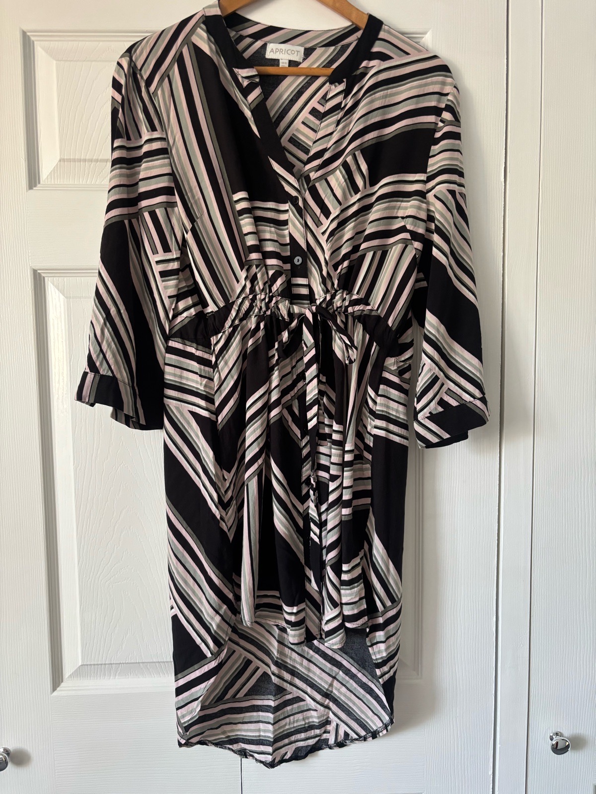 Apricot striped collarless shirt dress size 14. Workwear lightweight black cream pink